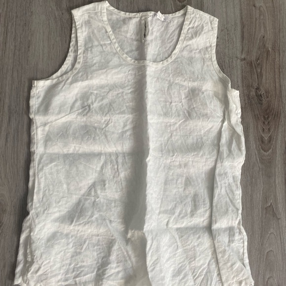 Dolcezza Tops - White Vintage Linen Sleeveless Top